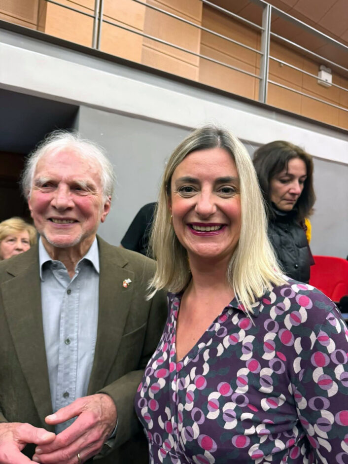 588631622 25721964587396835 95759370720980457 N 706x941