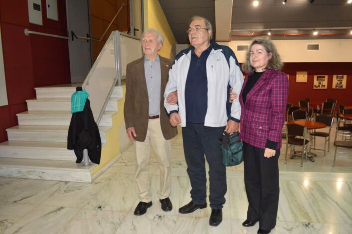 589599463 25721963770730250 6276283284803537684 N 706x470