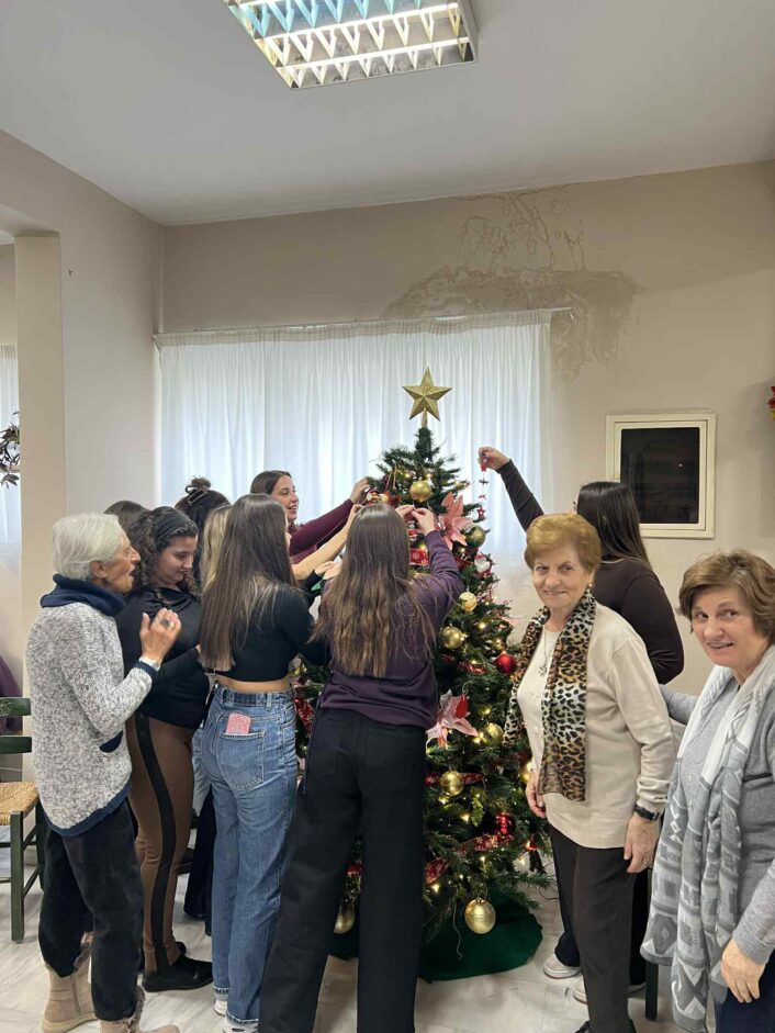 5f79e843 31e0 4435 B78c E478b5d37b5b 706x941