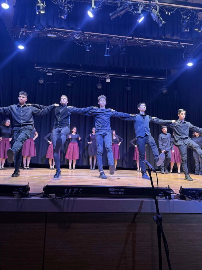 638063622 1230219142570271 1278691100159827074 N 706x941