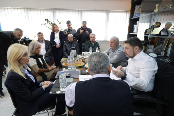 Agia Barbara77 706x471.